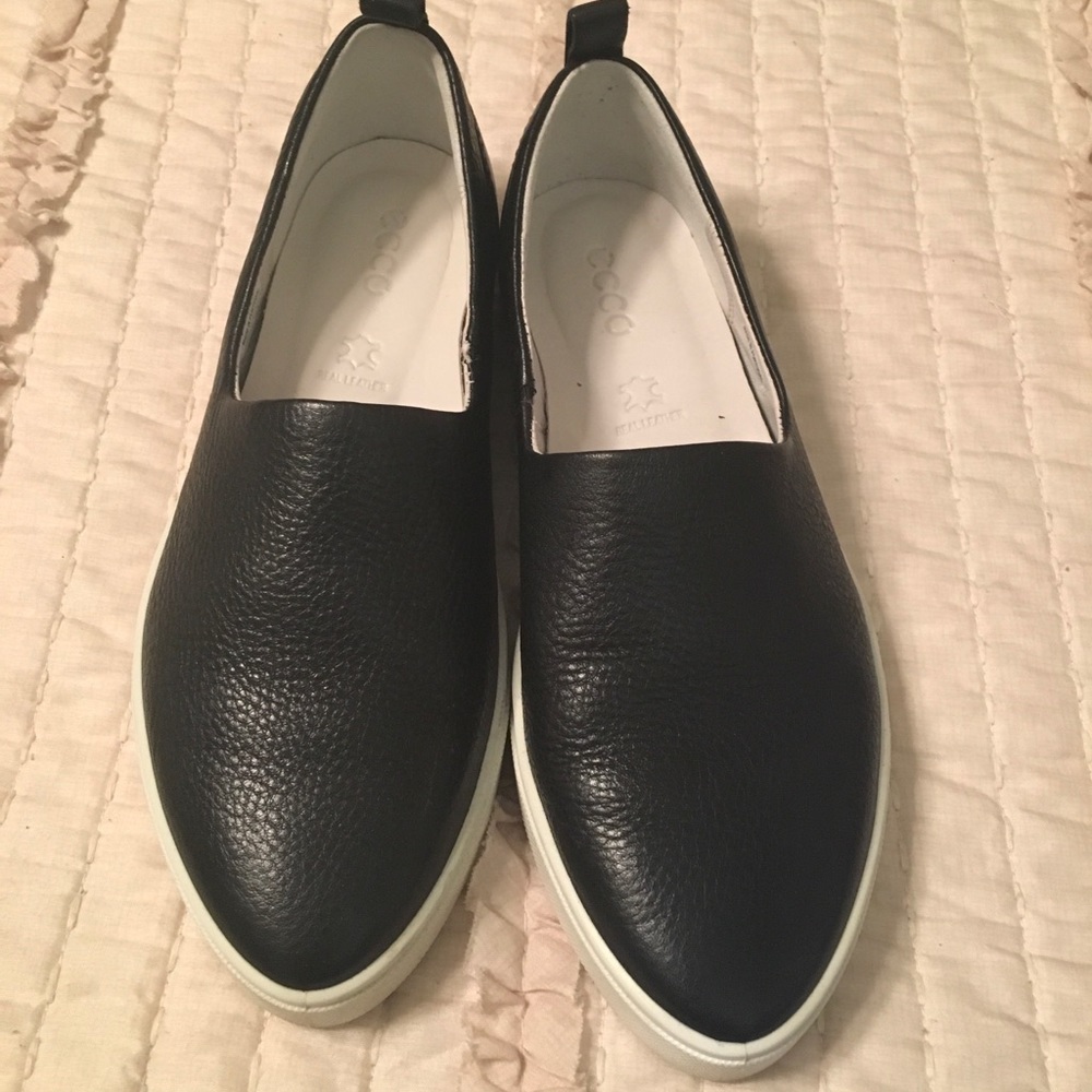 Ecco Noir shoes